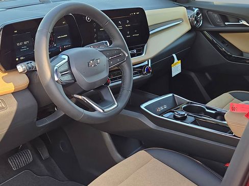 New 2026 Chevrolet Equinox ACTIV w/ Safety and Technology Package image 11