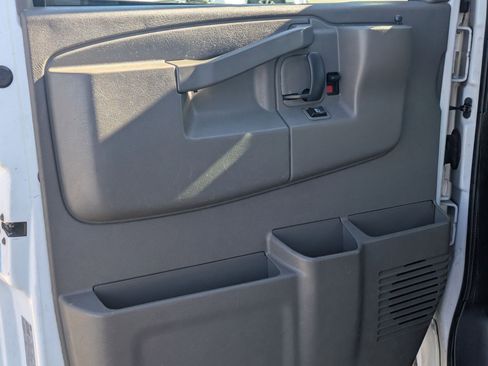 Used 2020 Chevrolet Express 3500 LT w/ LT Preferred Equipment Group image 11