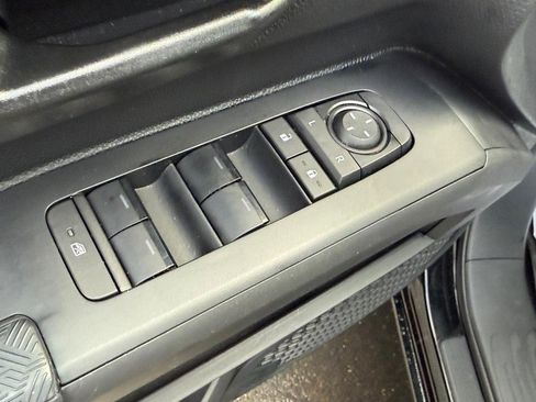 Certified 2024 Toyota Tacoma SR5 image 14