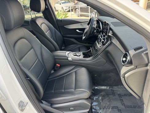 Used 2019 Mercedes-Benz GLC 300 image 6