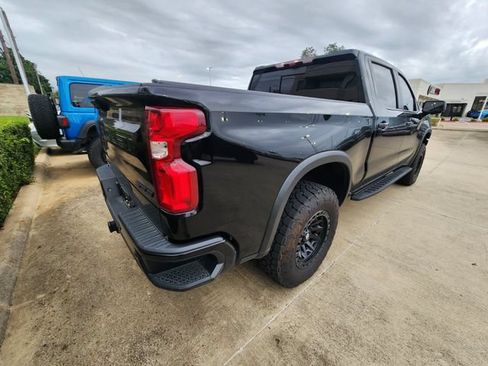 Used 2024 Chevrolet Silverado 1500 ZR2 w/ Technology Package AWD/4WD image 6