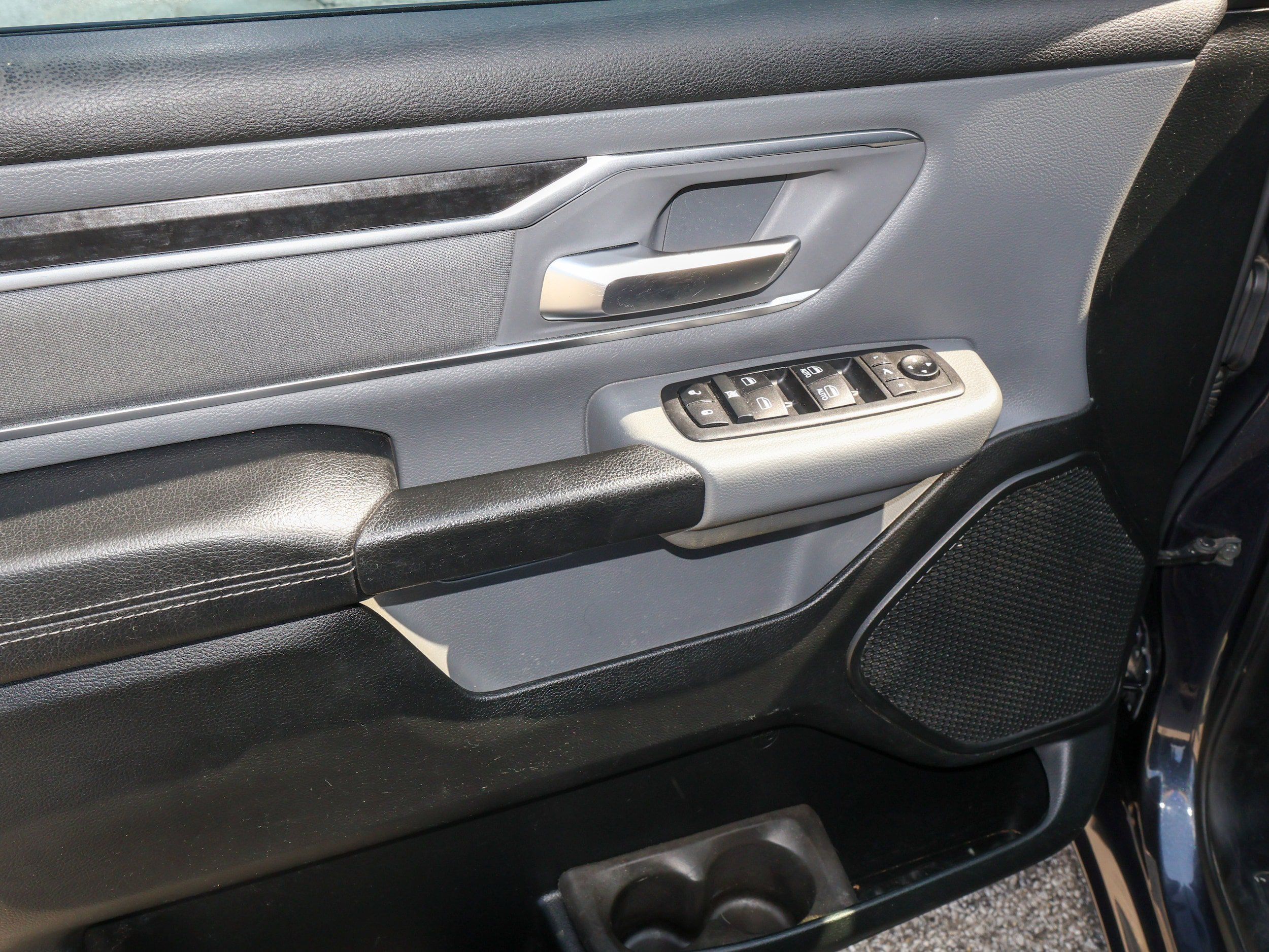 Used 2019 RAM 1500 Big Horn AWD/4WD image 12