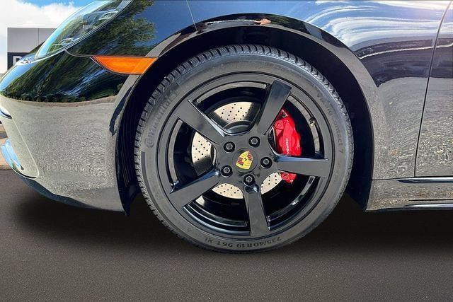 Used 2021 Porsche 718 Cayman RWD image 8