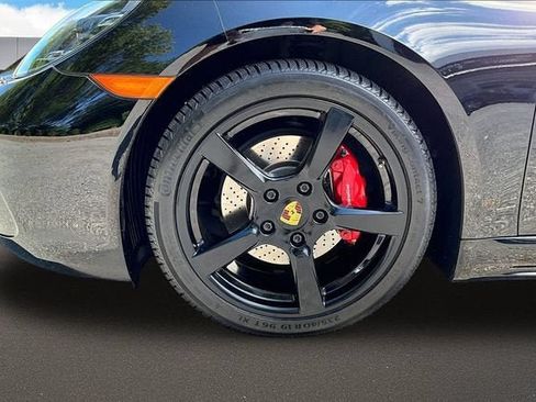 Used 2021 Porsche 718 Cayman RWD image 8