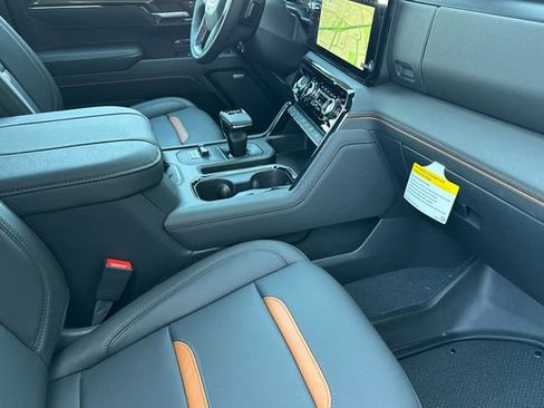 New 2026 GMC Sierra 1500 AT4 w/ AT4 Premium Package image 17