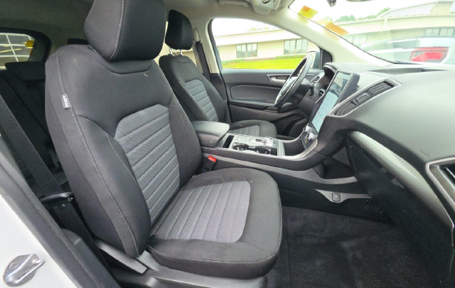 Used 2024 Ford Edge SE AWD/4WD image 6