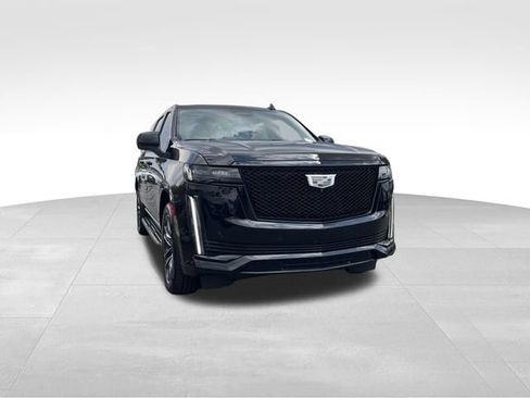 Used 2022 Cadillac Escalade ESV Sport RWD image 7