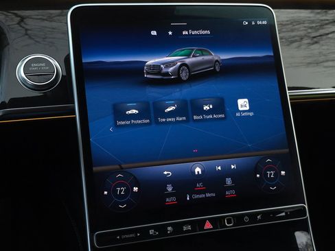 Used 2023 Mercedes-Benz S 580e 4MATIC Sedan w/ Warmth & Comfort Package image 70