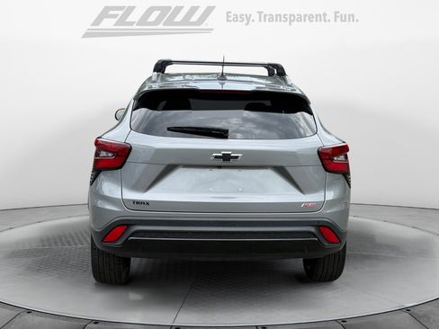 Used 2025 Chevrolet Trax RS w/ Driver Confidence Package FWD image 8