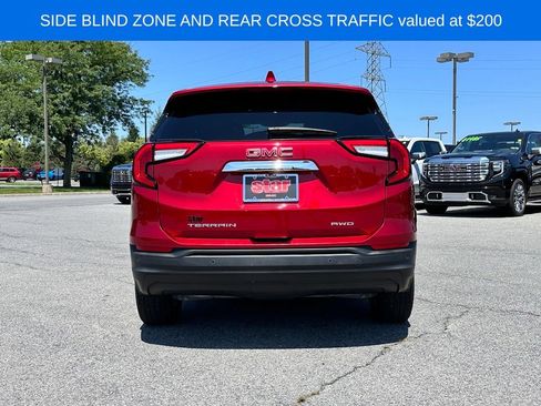 Used 2023 GMC Terrain SLE AWD/4WD image 9