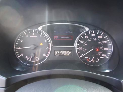 Used 2015 Nissan Altima 2.5 S w/ Sport Value Package image 32