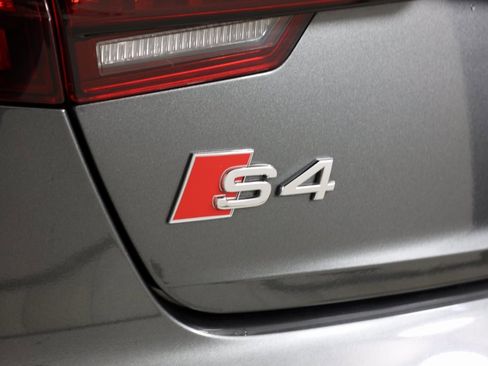 Used 2019 Audi S4 Premium Plus w/ Premium Plus Package image 16