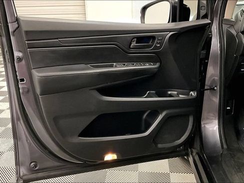 Used 2025 Honda Odyssey EX-L image 20