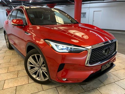 Used 2021 INFINITI QX50 Sensory image 2