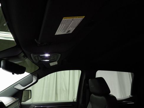 Used 2025 GMC Sierra 1500 AT4 w/ Technology Package image 26