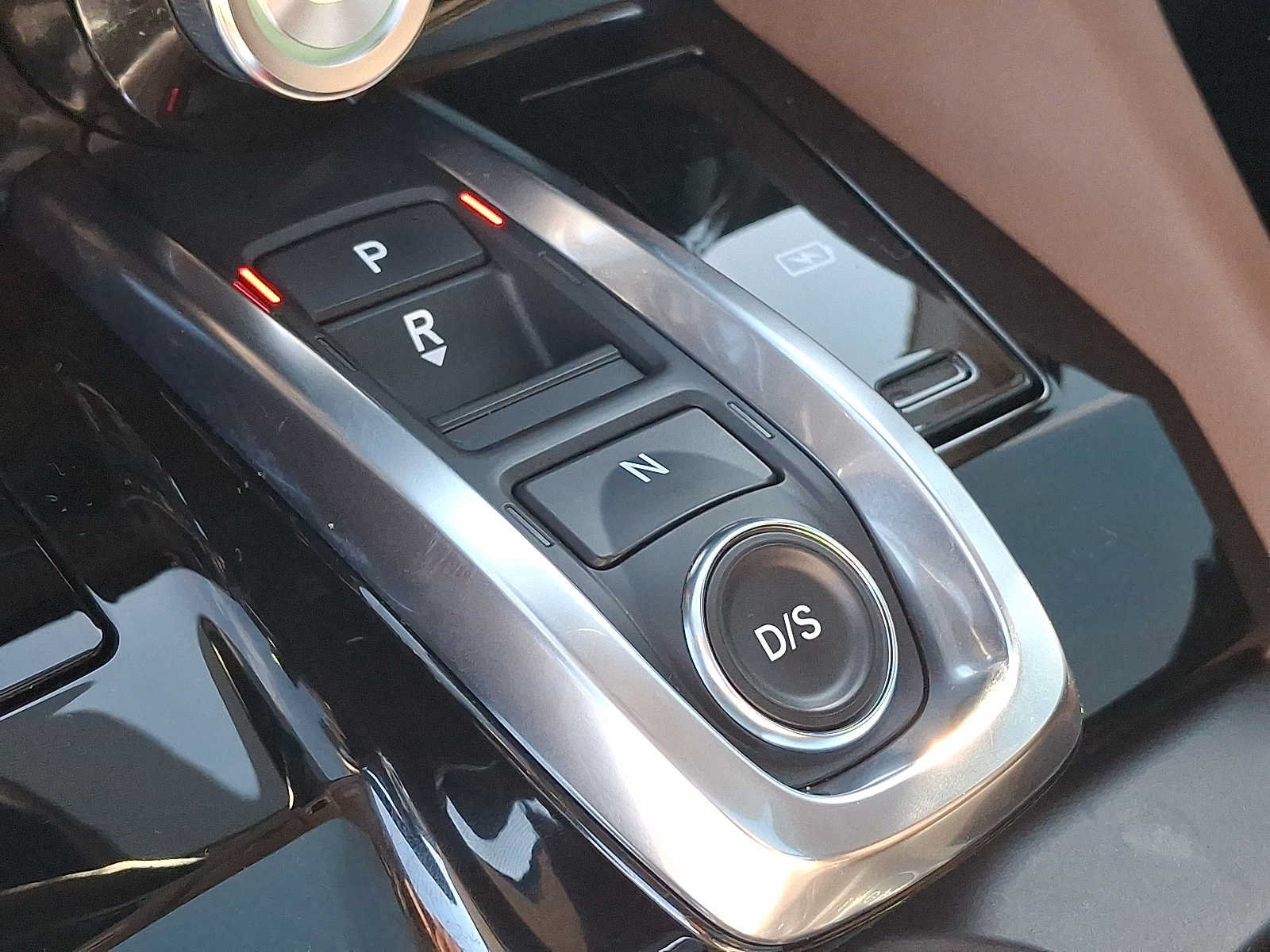 Used 2024 Acura MDX w/ Technology Package AWD/4WD image 15
