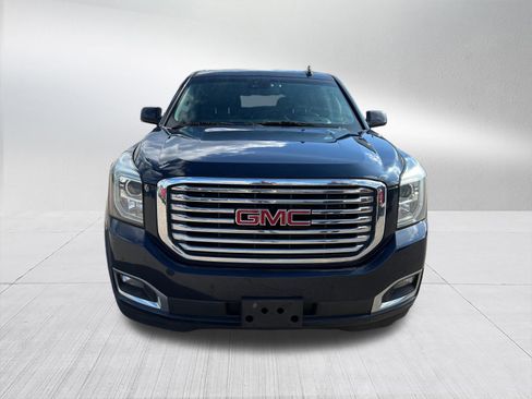 Used 2019 GMC Yukon XL SLT w/ Premium Edition AWD/4WD image 2