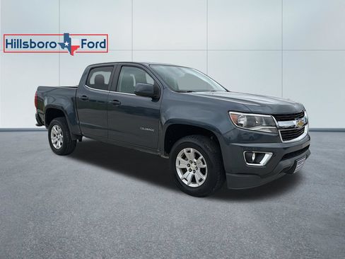 Used 2020 Chevrolet Colorado LT w/ LT Convenience Package RWD image 3