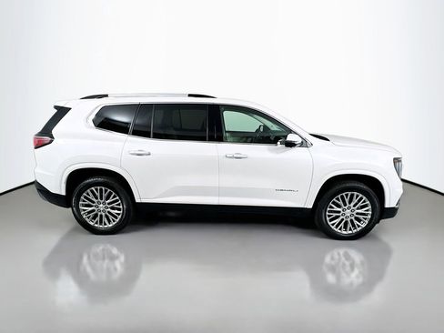 Used 2025 GMC Acadia Denali AWD/4WD image 4