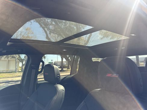 Used 2025 Chevrolet Traverse Z71 w/ Driver Confidence Package image 7