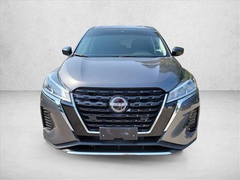 Used 2024 Nissan Kicks S FWD image 2