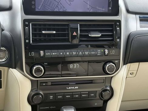 Used 2023 Lexus GX 460 Premium w/ Premium Package AWD/4WD image 18