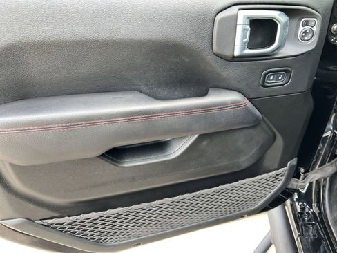 Used 2022 Jeep Gladiator Rubicon w/ Trailer Tow Package image 13