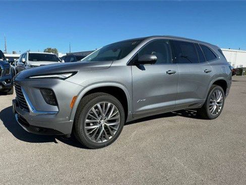 New 2026 Buick Enclave Avenir w/ Super Cruise Package image 4