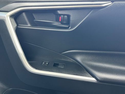 Certified 2023 Toyota RAV4 LE AWD/4WD image 22