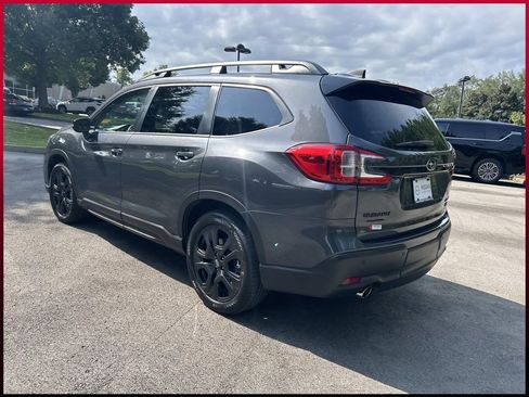 Used 2023 Subaru Ascent Onyx Edition AWD/4WD image 5