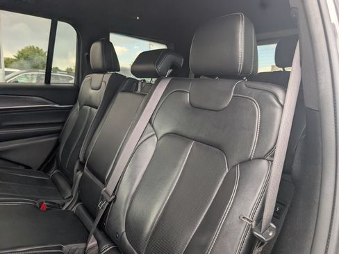 Used 2022 Jeep Grand Cherokee L Overland AWD/4WD image 9