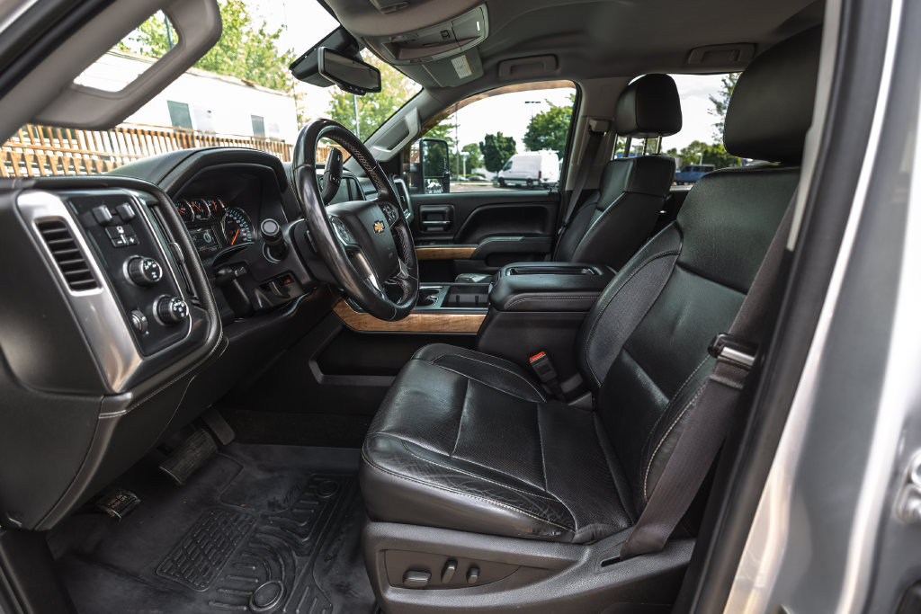 Used 2015 Chevrolet Silverado 2500 LTZ w/ Duramax Plus Package AWD/4WD image 23