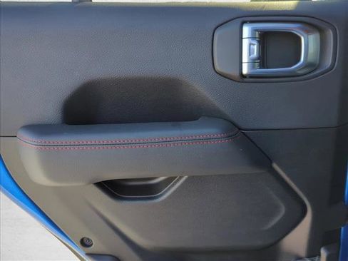 Used 2023 Jeep Gladiator Rubicon w/ Safety Group image 24