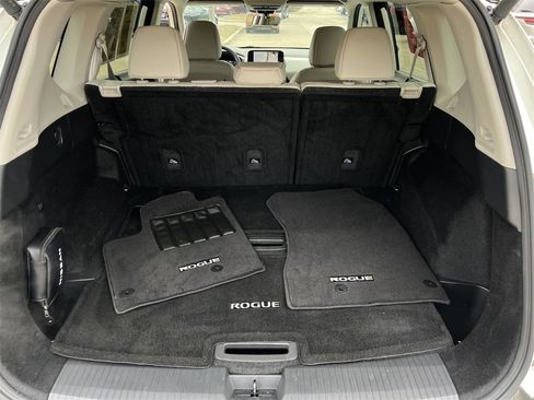Certified 2023 Nissan Rogue SL w/ SL Premium Package image 26