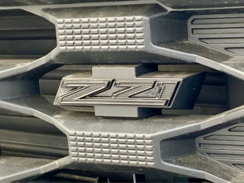 New 2026 Chevrolet Silverado 1500 Custom Trail Boss w/ Dark Appearance Package image 24