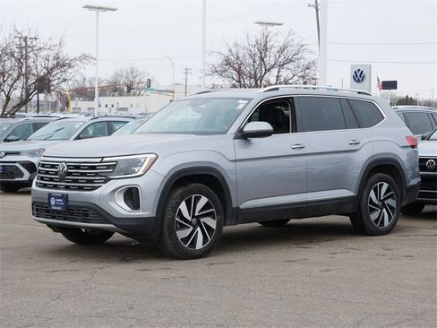 Certified 2025 Volkswagen Atlas SEL image 3