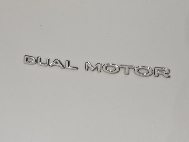 Used 2021 Tesla Model Y Long Range AWD/4WD image 4