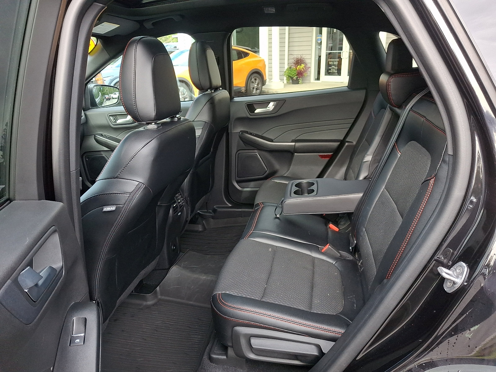 Used 2023 Ford Escape ST-Line w/ Tech Pack #1 AWD/4WD image 11