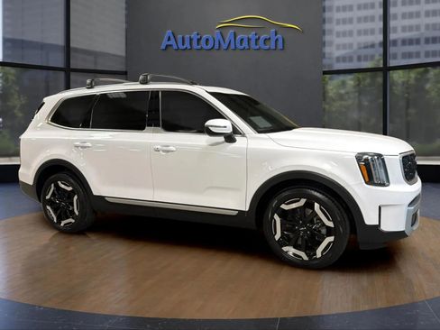 Used 2024 Kia Telluride EX AWD/4WD image 14