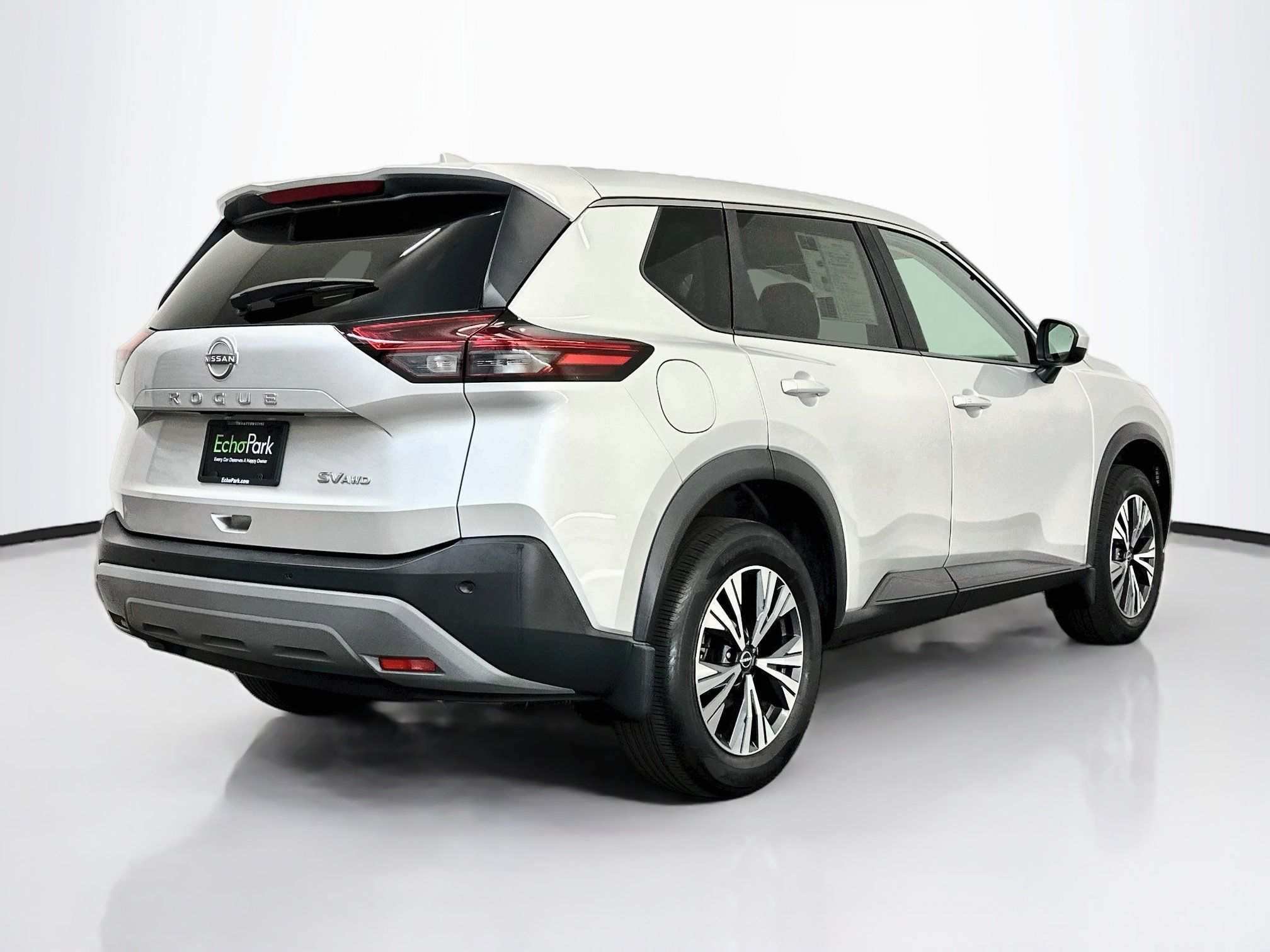 Used 2023 Nissan Rogue SV AWD/4WD image 9