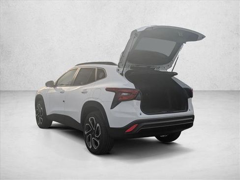 New 2026 Chevrolet Trax RS w/ Sunroof Package image 9