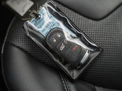 Used 2019 Jeep Cherokee Limited AWD/4WD image 46