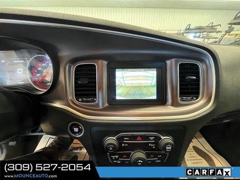 Used 2022 Dodge Charger SXT image 19