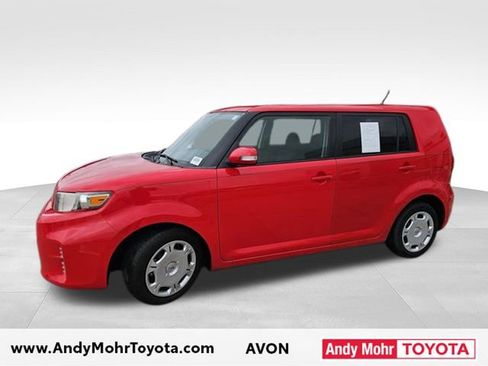 Used 2014 Scion xB FWD image 3