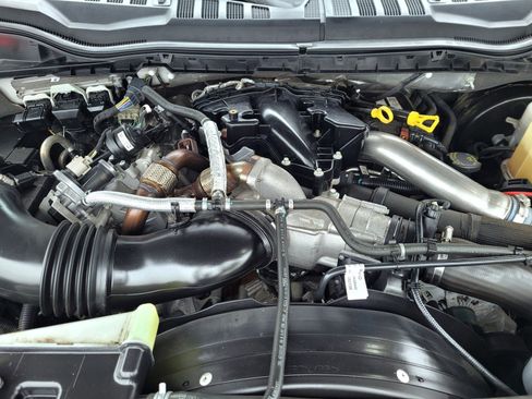 Used 2019 Ford F250 XLT w/ XLT Value Package image 26