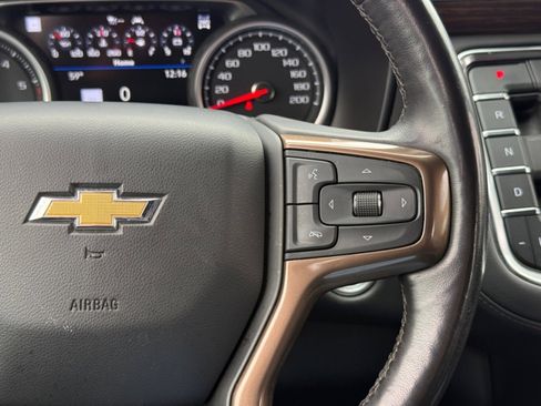 Used 2021 Chevrolet Tahoe High Country w/ Premium Package AWD/4WD image 32