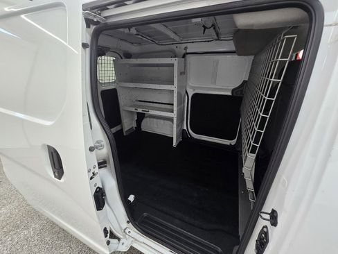 Used 2020 Nissan NV200 SV w/ Back Door Glass Package image 12