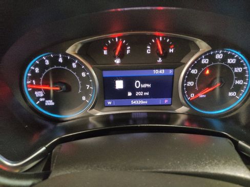 Used 2021 Chevrolet Equinox LT image 23