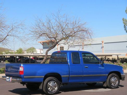 Used 1995 Toyota T100 DX image 6
