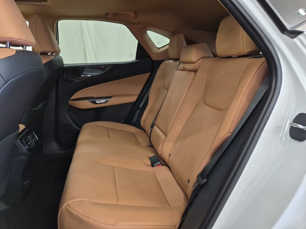 Certified 2026 Lexus NX 350 AWD w/ Accessory Package (2T) image 30